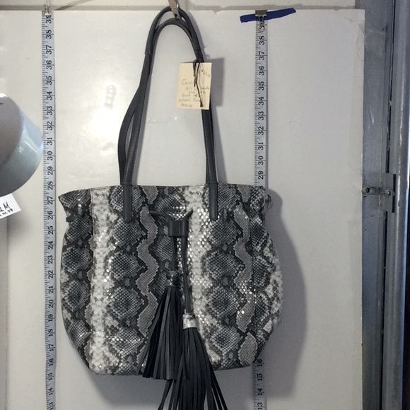 Caroline Hill SnakeSkin Pattern Purse w/Tassels - Picture 1 of 5